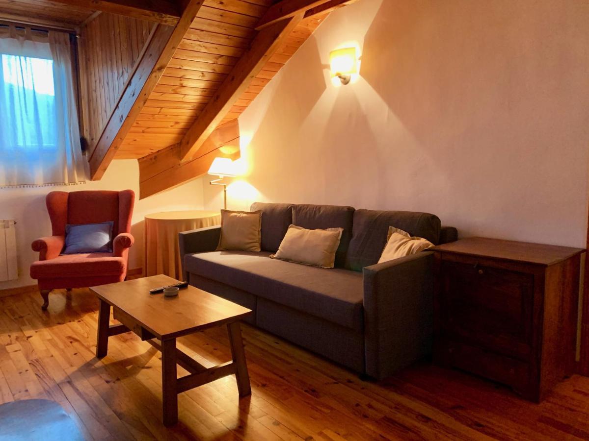 Appartamento Bpirineos-Estos Benasque Esterno foto