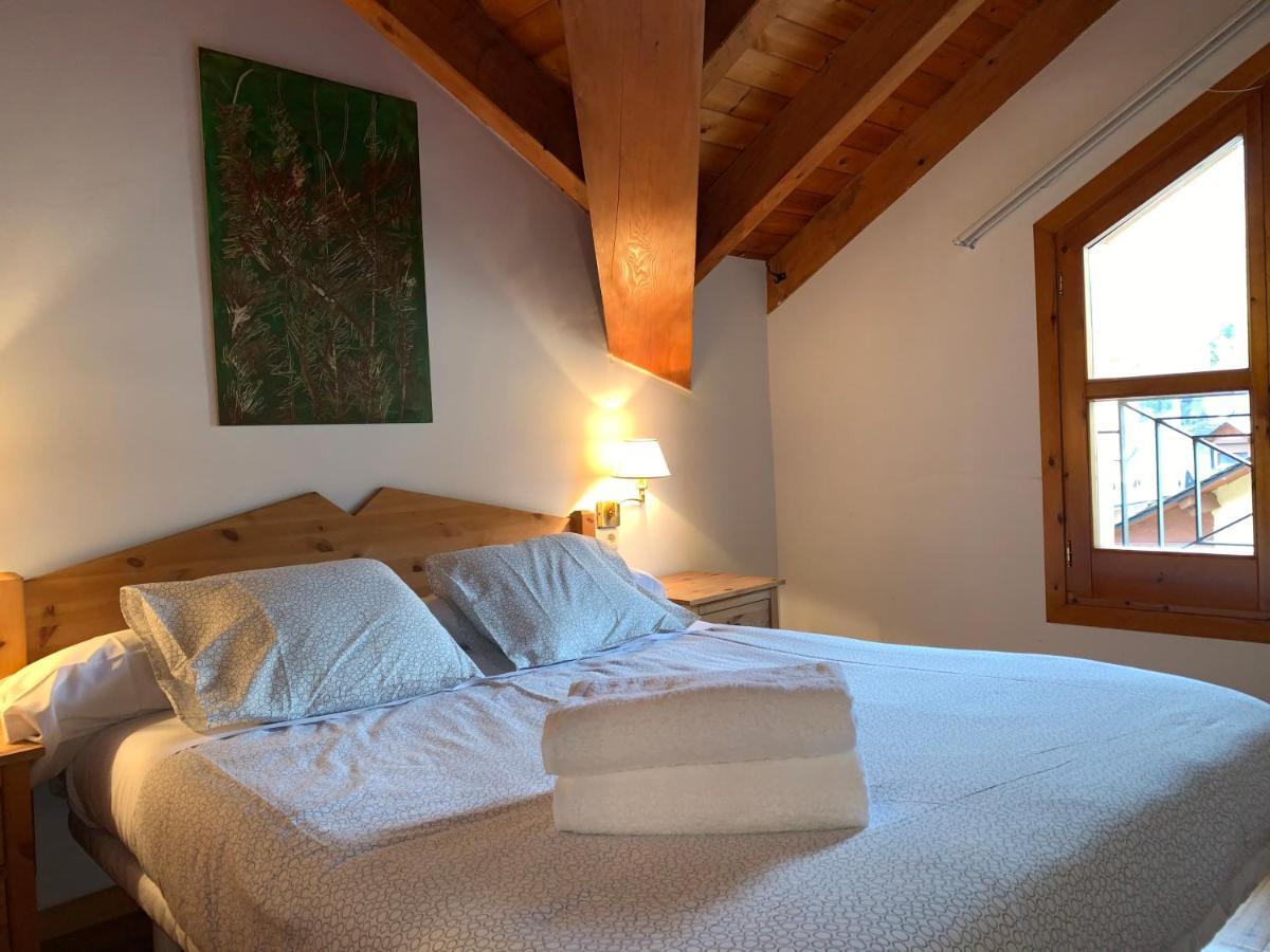 Appartamento Bpirineos-Estos Benasque Esterno foto